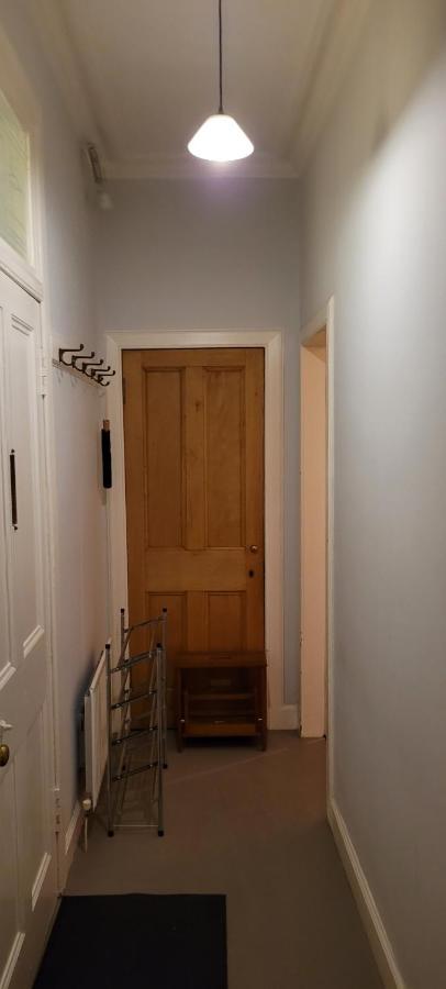 City Centre Flat - Sleep Upto 4 Edinburgh Ngoại thất bức ảnh