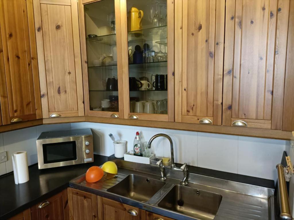 City Centre Flat - Sleep Upto 4 Edinburgh Ngoại thất bức ảnh